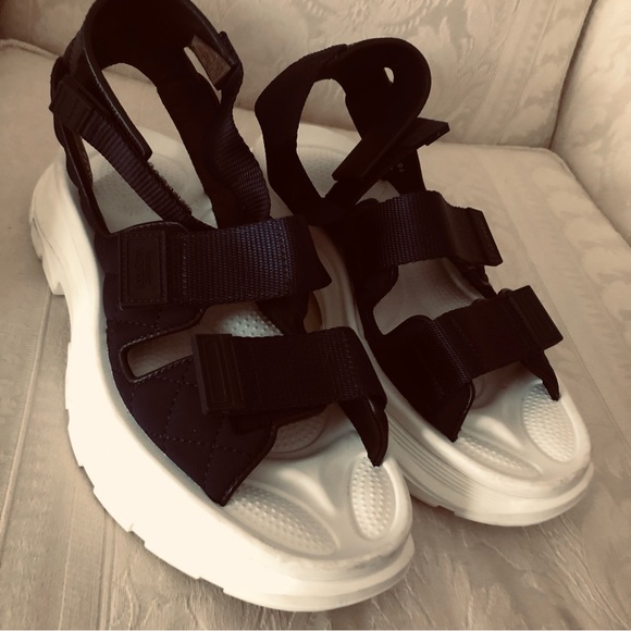 Alexander McQueen thread grip hybrid tech hiking sandals ankle strap so comfy! - Picture 6 of 10